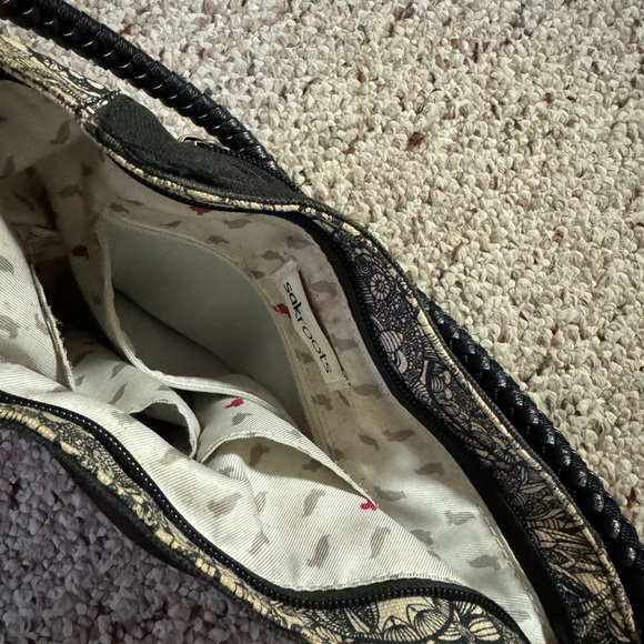Sakroots shoulder bag. - Picture 5 of 7